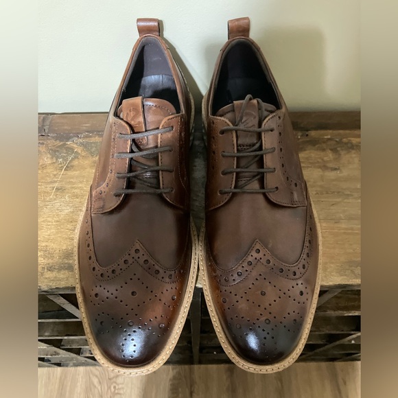 Ecco Other - Men's Leather Brogue Shoe
ECCO S Lite Hybrid
